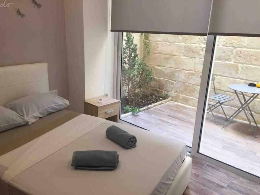 Apartamento Sliema - 2 Mins From The Beach Exterior foto